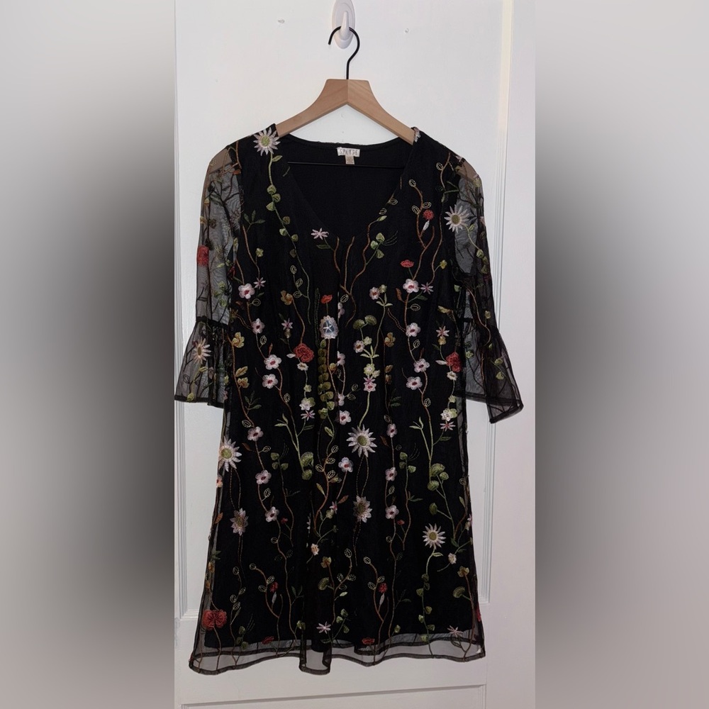 Spense Black Floral Bell Sleeve Dress